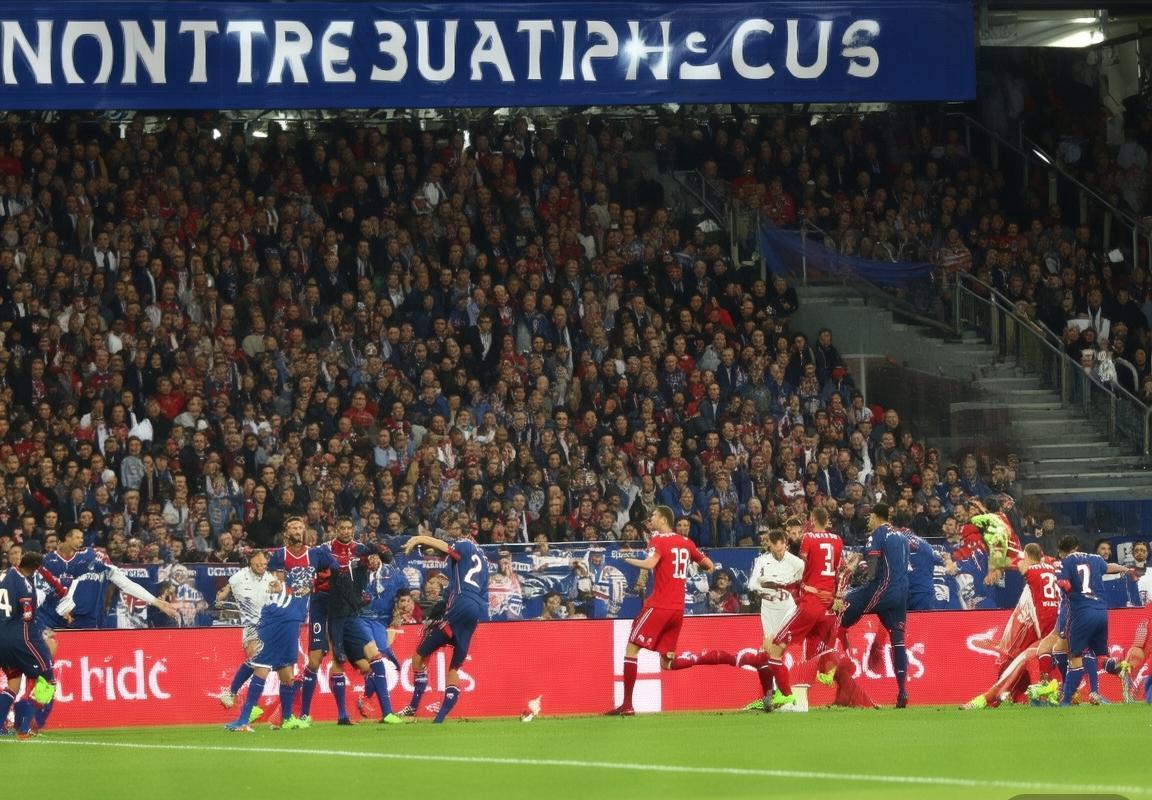 国冠杯巅峰对决：巴黎圣日耳曼VS拜仁慕尼黑前瞻(图1)