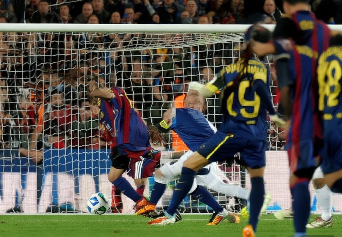 巴塞罗那vs伊巴：巅峰对决解析与未来足球势力展望(图2)